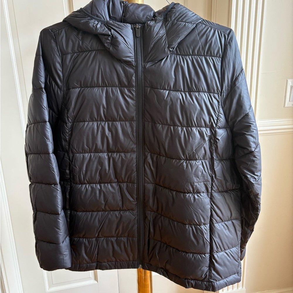 NWOT Black Puffer Jacket with Hood